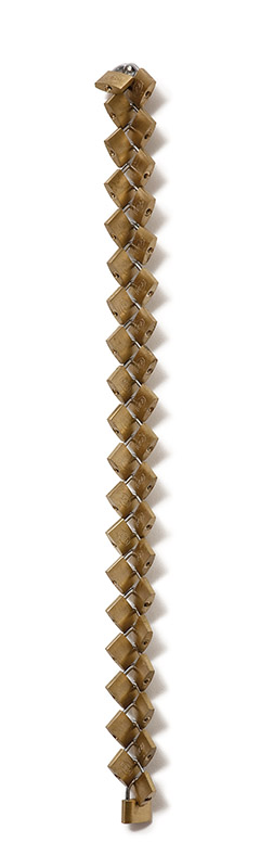 Cadenas (Zipper), c. 1998 aço 74 × 6 × 4 cm